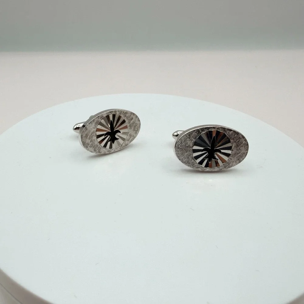 Vintage 70s Mid Century Fleur De Lis Cufflinks SilverTone Oval Sunburst Textured